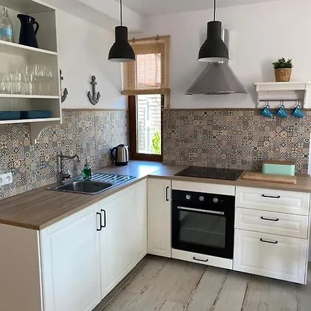 Lebski Apartament Na Osiedlu Lebska Ostoja Διαμέρισμα Zarnowska