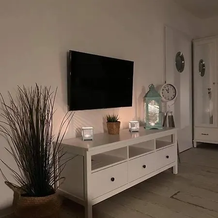 Lebski Apartament Na Osiedlu Lebska Ostoja Zarnowska
